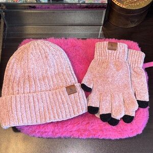 NWOT LACKBLUE ladies' knit winter beanie hat and touchscreen gloves set BEN A
